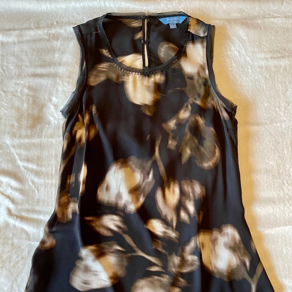 Simply Vera Wang GORGEOUS tunic Top, SZ M, Green/Black